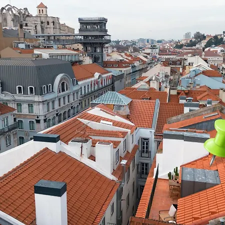 Апартаменти Downtown-terrasse Fabelhafte Aussichten Romantisches Penthouse By Interhome Лісабон