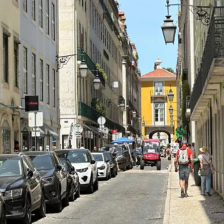 Apartamento Downtown-terrasse Fabelhafte Aussichten Romantisches Penthouse By Interhome *